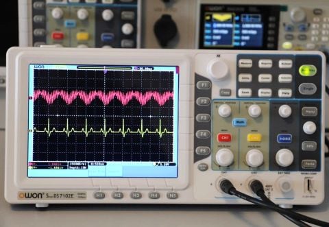 100 MHz 2 Kanal Osiloskop – SDS7102E