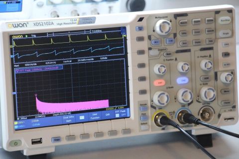 100 MHz 2 Kanal 12 Bit Osiloskop – XDS2102A