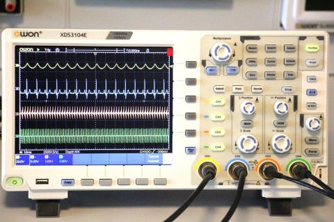 100 MHz 4 Kanal Osiloskop – XDS3104E