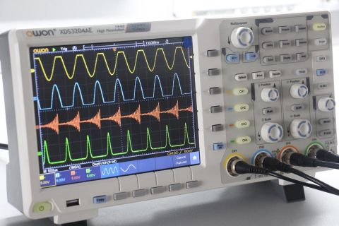 200 MHz 4 Kanal 14 Bit Osiloskop – XDS3204AE