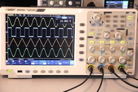 350 MHz 4 Kanal Osiloskop – XDS4354