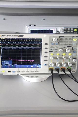 Owon XDS4504 Osiloskop 4 Kanal 500 MHz 10,4''Full Paket