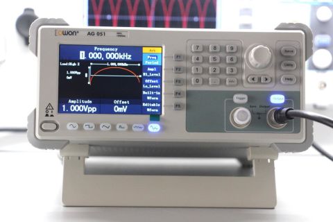 5 MHz Fonksiyon Jeneratörü – Sağlam Kasa, Uzun Ömürlü Kullanım – AG051