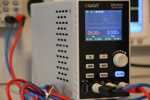 30V / 5A / 150W – DC Güç Kaynağı – SPE3051