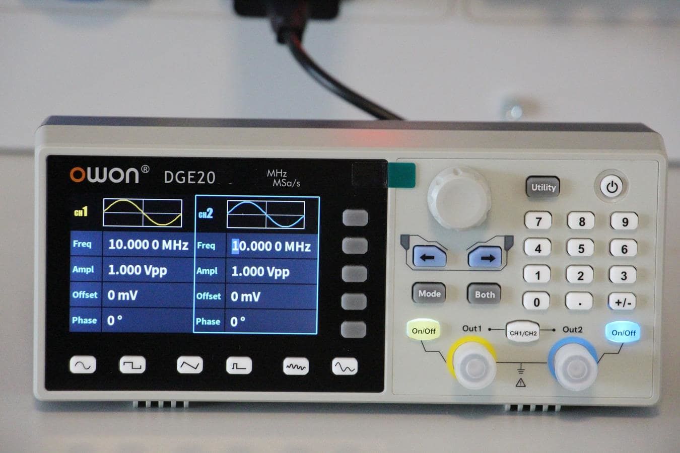 35 MHz 2 Kanal Fonksiyon Jeneratörü – DGE2035