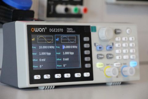 70 MHz 2 Kanal Fonksiyon Jeneratörü – DGE2070
