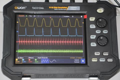 Osiloskop 100MHz – OWON TAO3104A – 4 Kanal – 14 Bit – Tablet