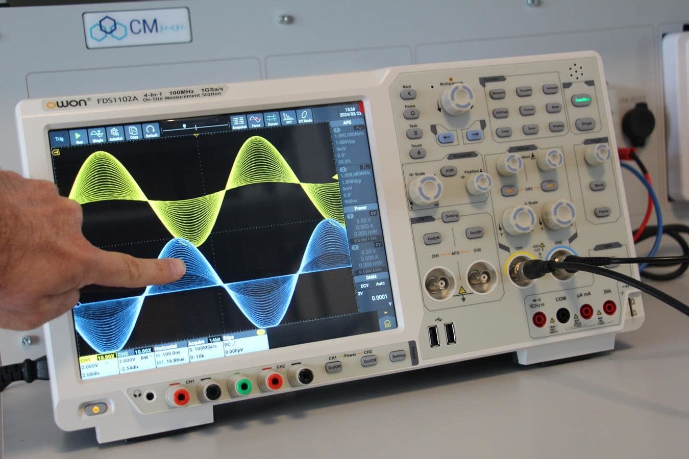 100 MHz 2 Kanal Android Osiloskop Test İstasyonu – FDS1102A