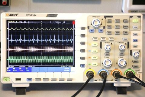 100 MHz 4 Kanal 14 Bit Osiloskop – XDS3104AE