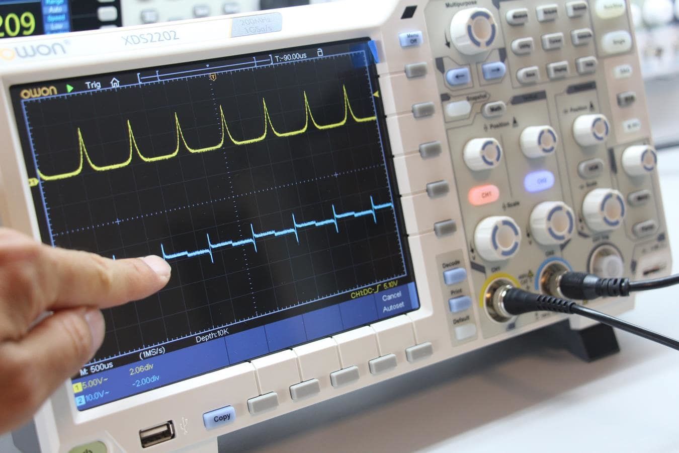 200 MHz 2 Kanal Osiloskop – XDS2202