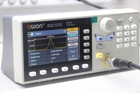 Owon DGE1030 Keyfi Fonksiyon Jeneratör 1 kanal-30 MHz