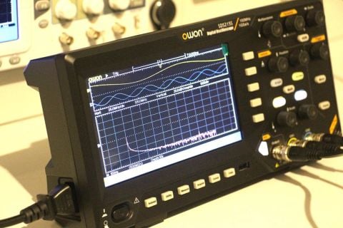 150 MHz 2 Kanal Osiloskop + Fonksiyon Jeneratörü – SDS215S