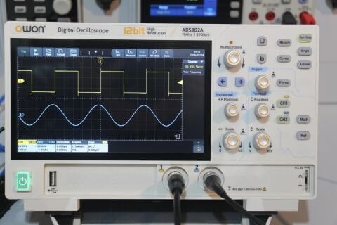 70 MHz 2 Kanal 12 Bit Dijital Osiloskop – ADS802A